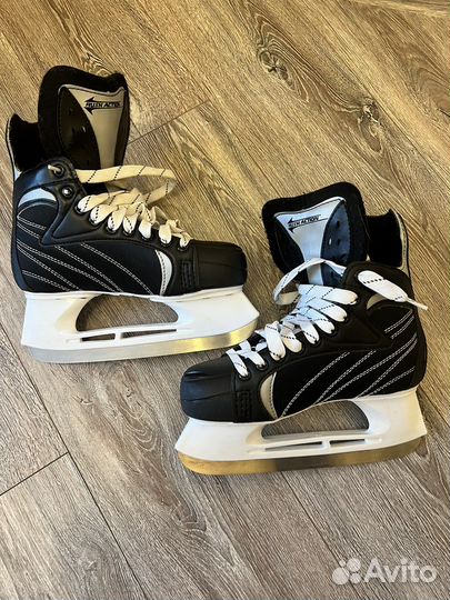 Коньки хоккейные детские 38 размер