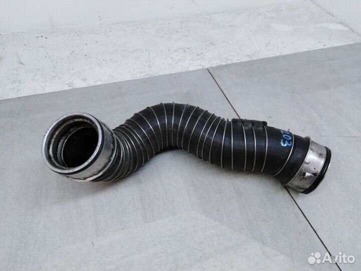 Патрубок интеркулера