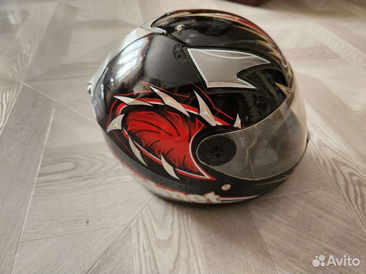 Защитный шлем для мотобайкеров