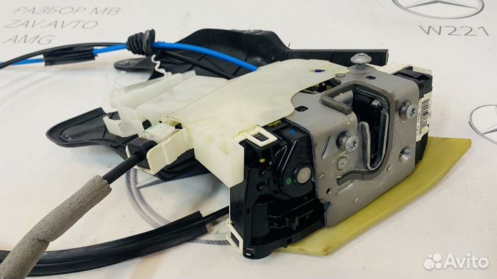 Замок двери задний правый mercedes W212 W204