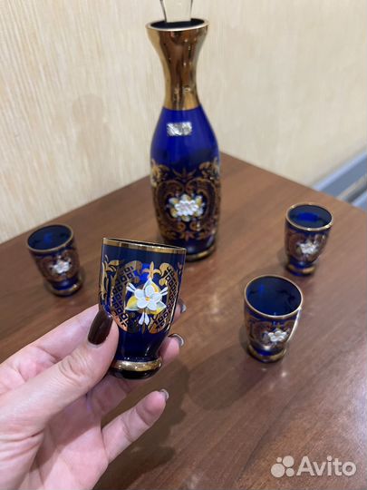 Графин с рюмками