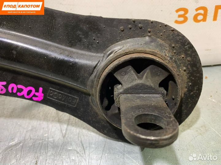 Кулак задний левый Ford Focus 3 2011 1355136