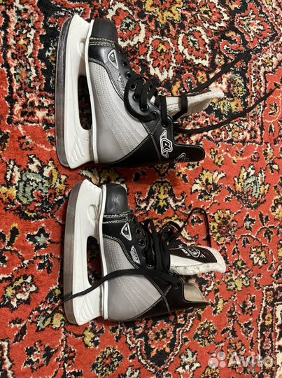 Продам коньки