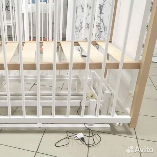 Робот-укачиватель автоматический для кроватки