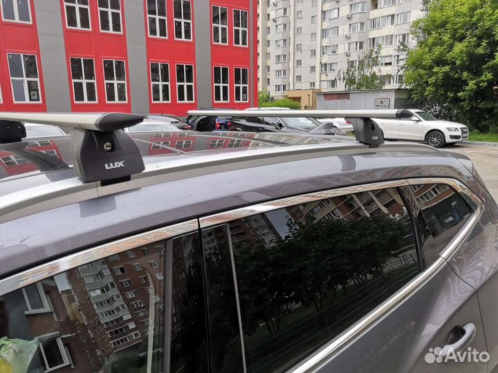 Багажник на интегрированные рейлинги Lux