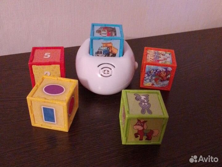 Развивающая игрушка Кубик