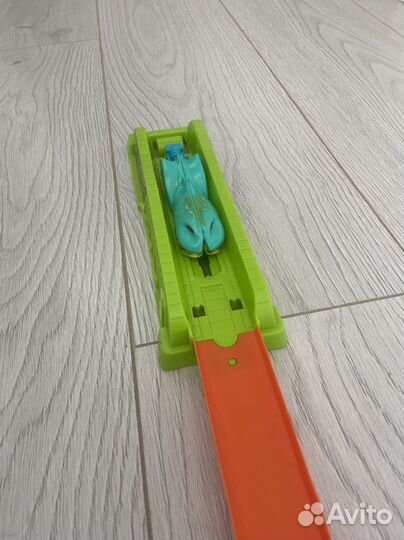 Hot wheels трек spleet speeders