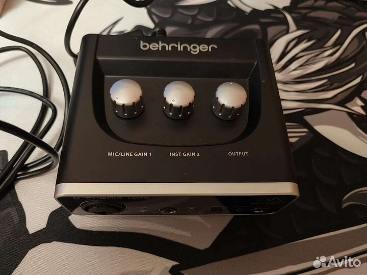 Внешняя звуковая карта behringer