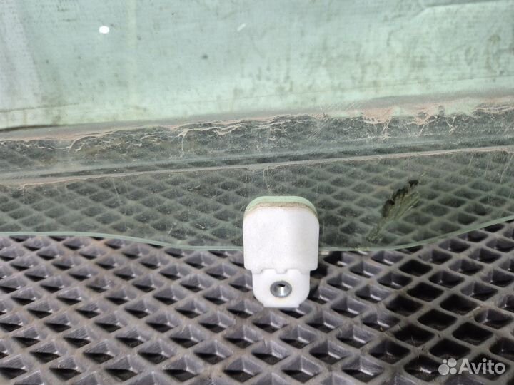 Стекло двери переднее левое Mitsubishi Lancer CX3A