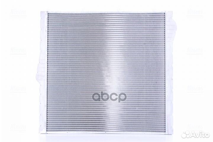 Радиатор Х 5 Е70 17117585036 60825 Nissens