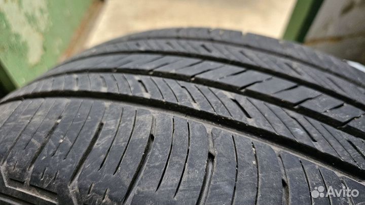 Kumho Crugen HP71 235/55 R19