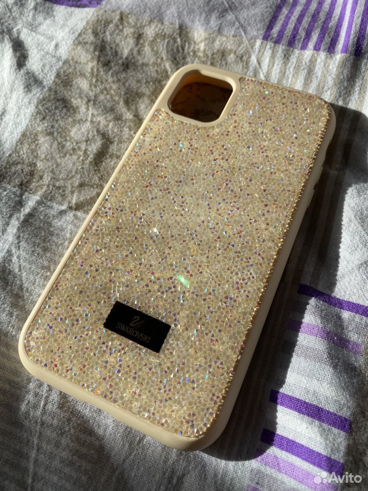 Чехлы на iPhone 11 swarovski guess