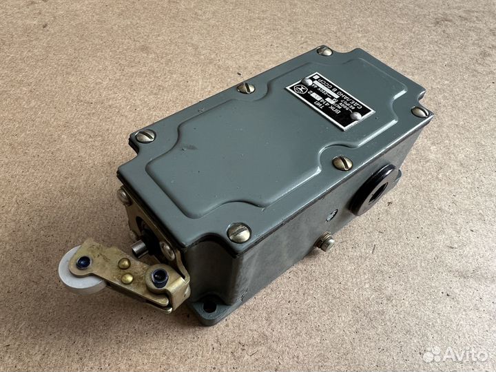 Выключатель конечный впк4142 У2 новый