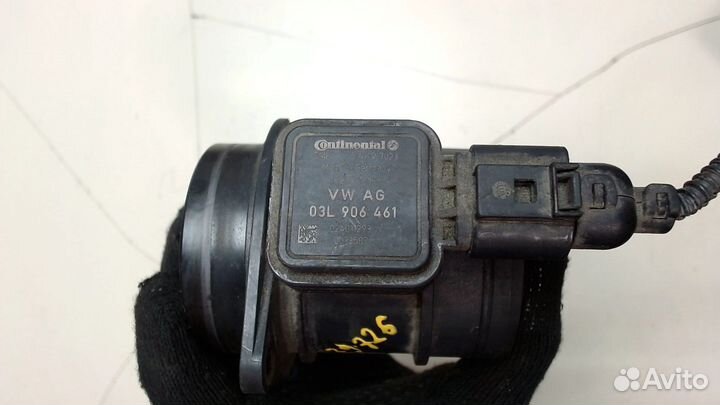 Измеритель потока воздуха Volkswagen Touran, 2011