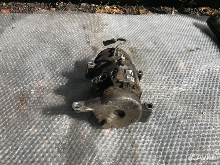 Компрессор кондиционера Chevrolet Tahoe 06-14