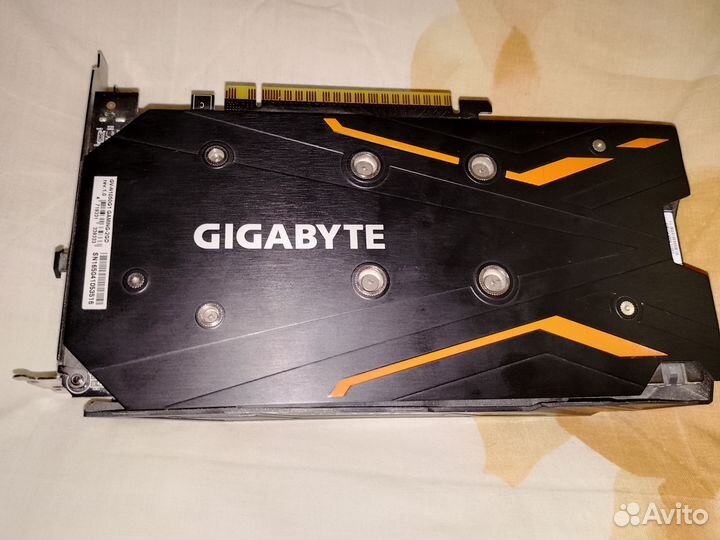 Видеокарта GTX 1050