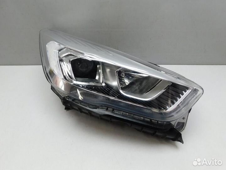 Фара правая Ford Kuga