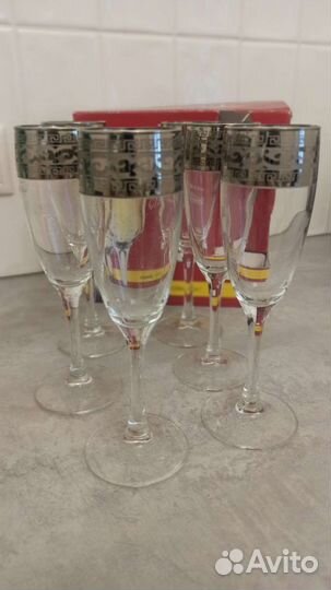 Бокалы для шампанского