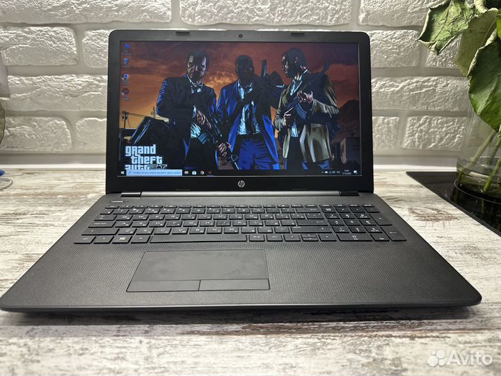 Новенький ноутбук hp как с магазина