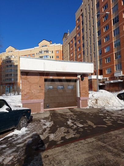 Машиноместо, 10 м²