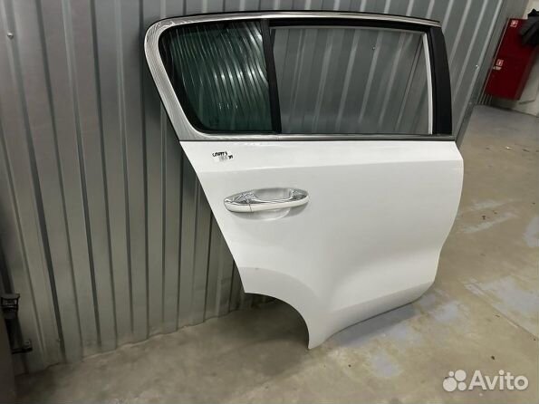 Задняя дверь киа Спортейдж 4