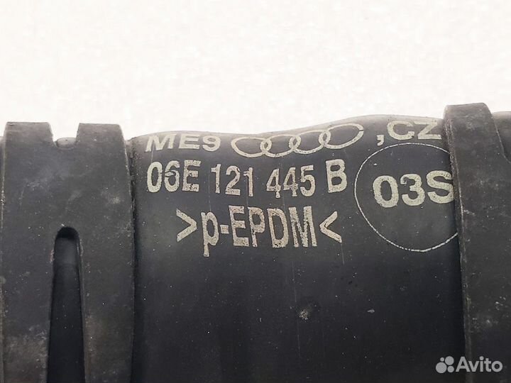 Патрубок системы охлаждения Audi A6 C7 2,8 chva