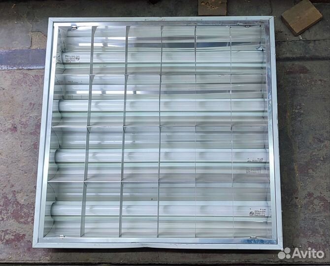 Светильник потолочный