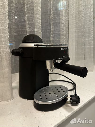 Кофеварка рожковая redmond rcm-1502