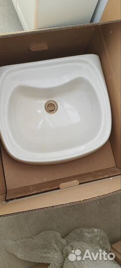 Раковина в ванную бу