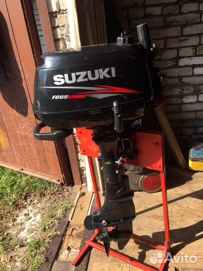 Лодка с мотором