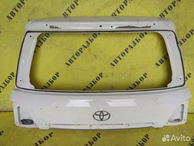 Крышка (дверь) багажника Toyota Land Cruiser 200