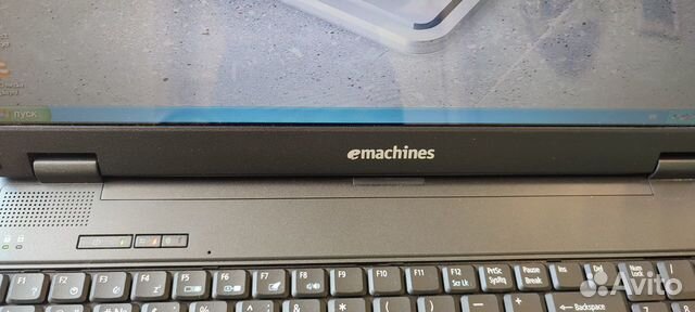 15.6" Acer eMachines E728-452G25Mikk