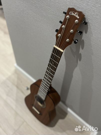 Акустическая гитара