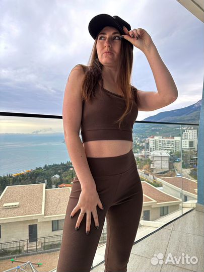 Спортивный костюм женский новый