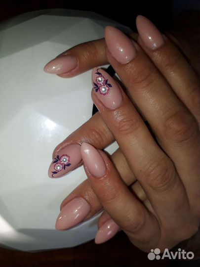 Наращивание ногтей