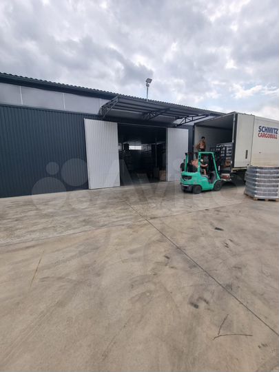 Склад, 2400 м²