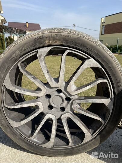Continental ContiCrossContact LX Sport 22/9.5 R22
