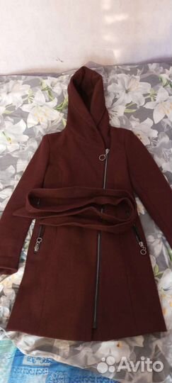 Пальто женское весеннее 42
