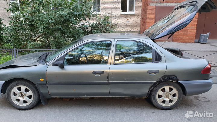 Ford Mondeo 2.0 МТ, 1993, битый, 328 674 км