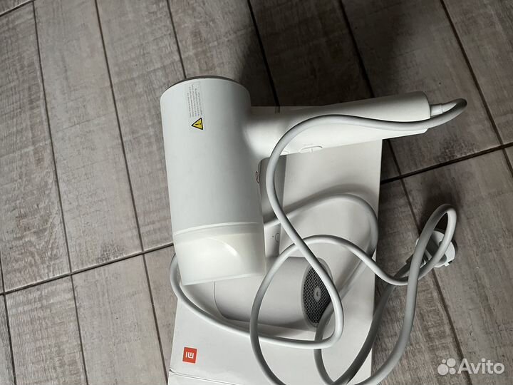 Фен mi ionic hair dryer