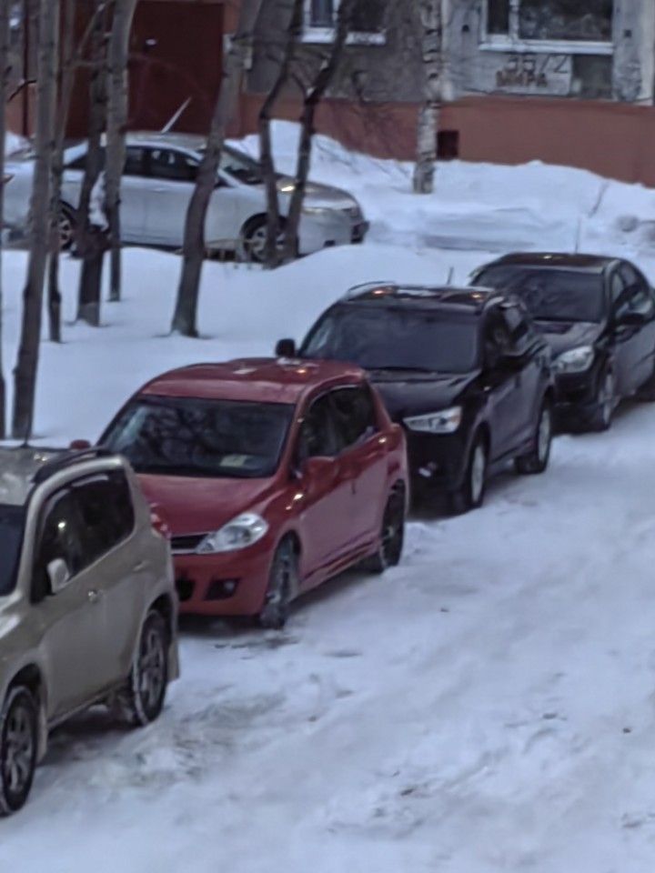 Nissan Tiida: фото владельца