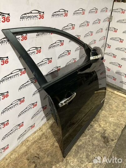 Дверь передняя правая Киа Соренто 2 XM FL