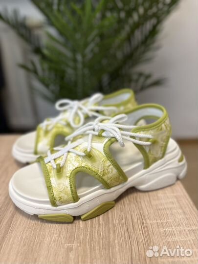 Сандалии Christian Dior