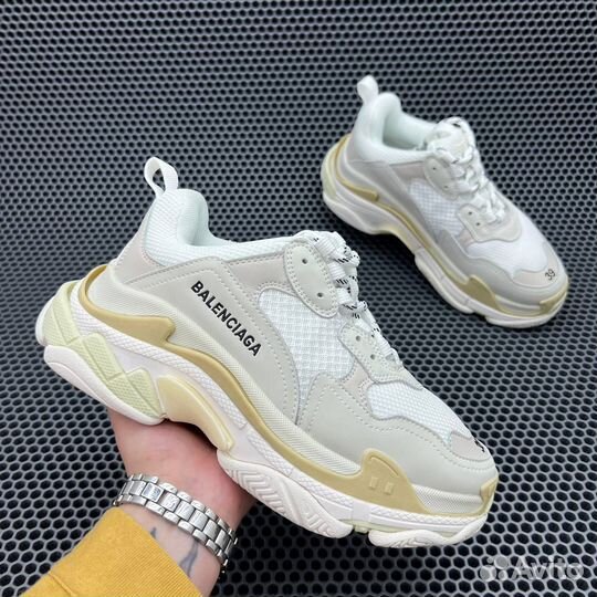 Кроссовки Balenсiaga Triple S 2.0 White Beige Gray
