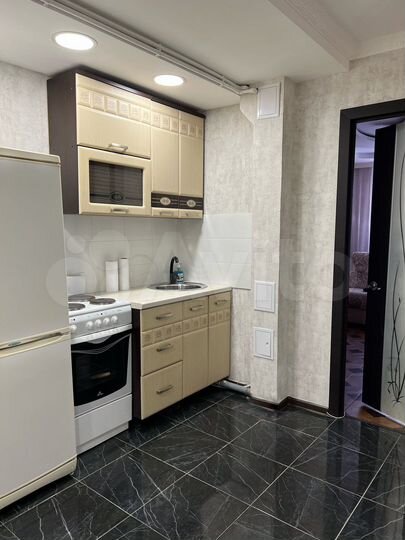 2-к. квартира, 40 м², 1/5 эт.