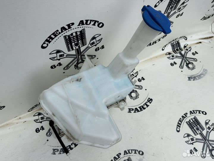 Бачок омывателя Hyundai Solaris 2 Оригинал в сборе