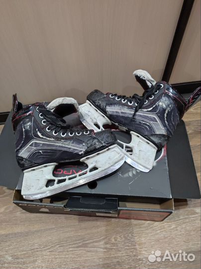 Хоккейные коньки Bauer
