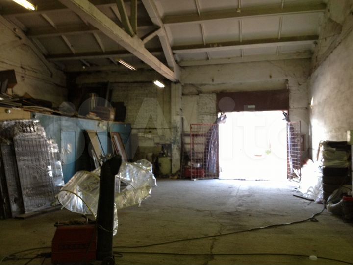 Свободного назначения, 1400 м²