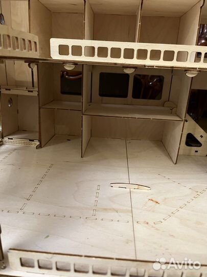 Гараж для детских машин