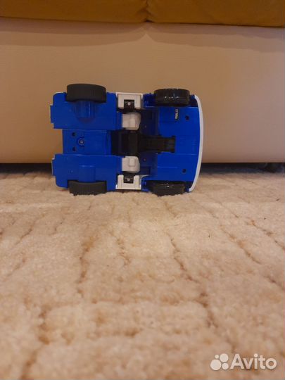 Поли робокар трансформер на пульте управления